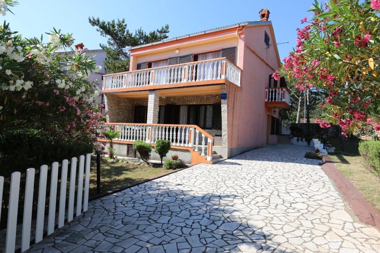 Apartments Vugrin Šilo Buitenkant foto